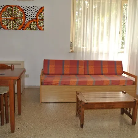 Apartamento Chiara 4 *